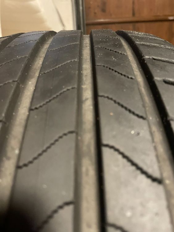 4x Sommerreifen Volkswagen Passat B8 215/55 R17 98W 2