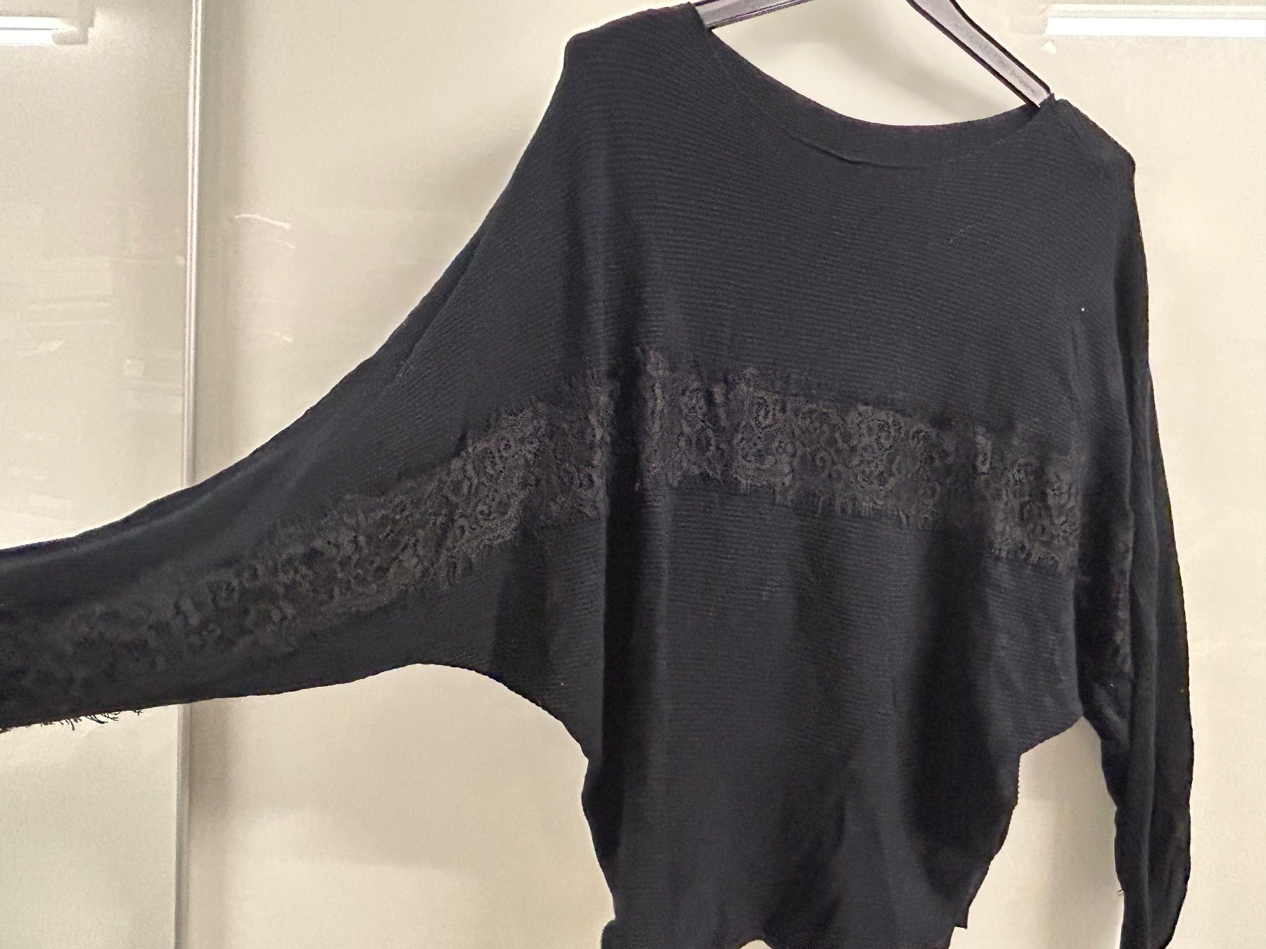 Maglioni & Felpe: Fledermaus Ärmel schwarze Pullover mit Spitze One Size Neu – Nuovo e nell'imballaggio originale da Regensdorf venduto da Spyke55 2