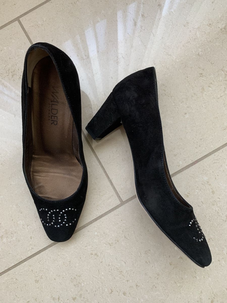 Walder Scarpe da donna: Pumps 👠 schwarz Wildleder – Usato da Dietlikon venduto da LiebenLebenLachen 3
