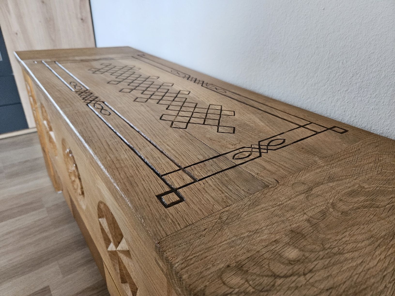 Cassapanche: Vintage Holztruhe – Usato da Jona venduto da vik_j6r6 2