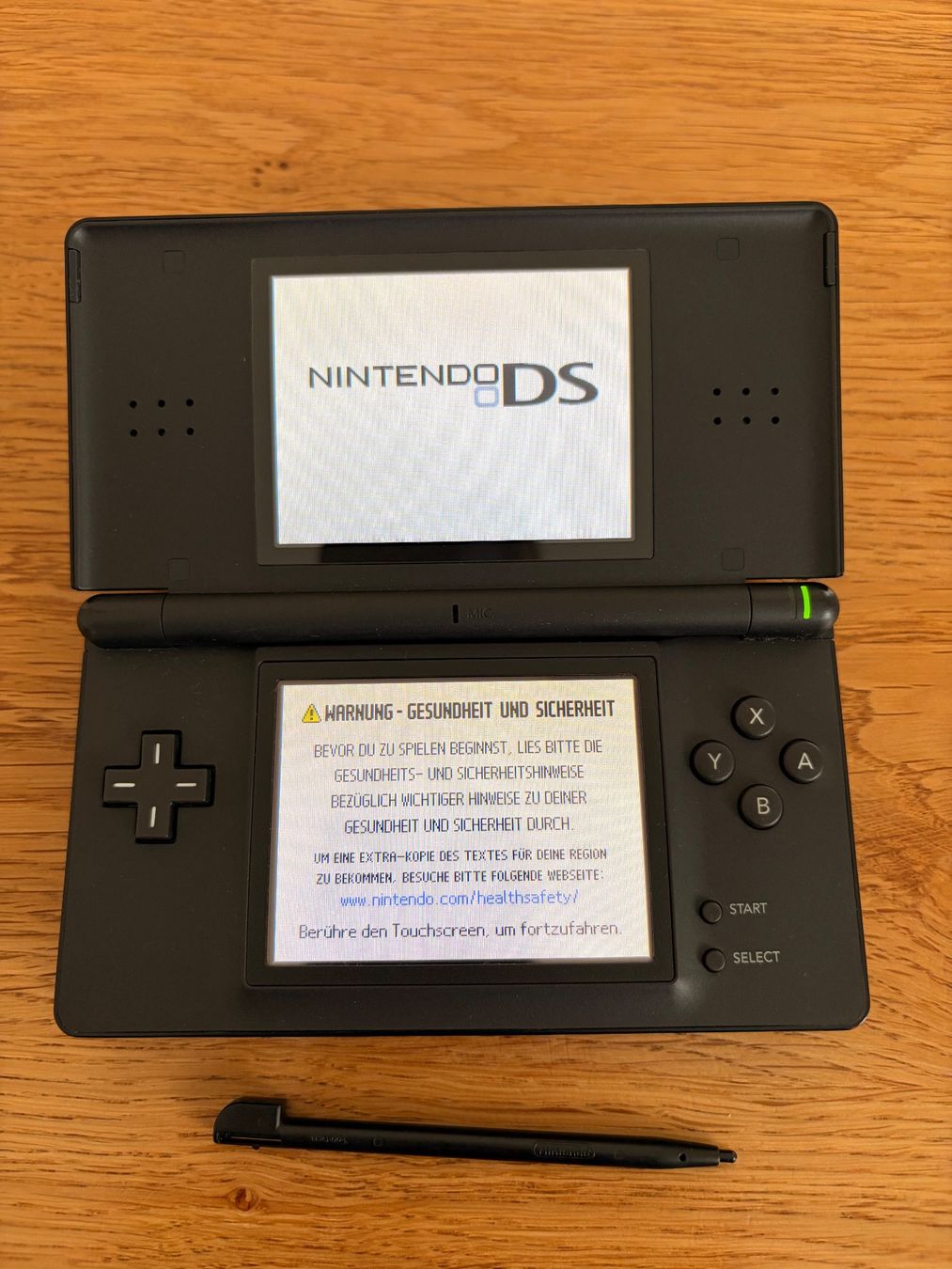 Nintendo Console: Nintendo DS Lite, schwarz – Usato da Rothrist venduto da Voma0