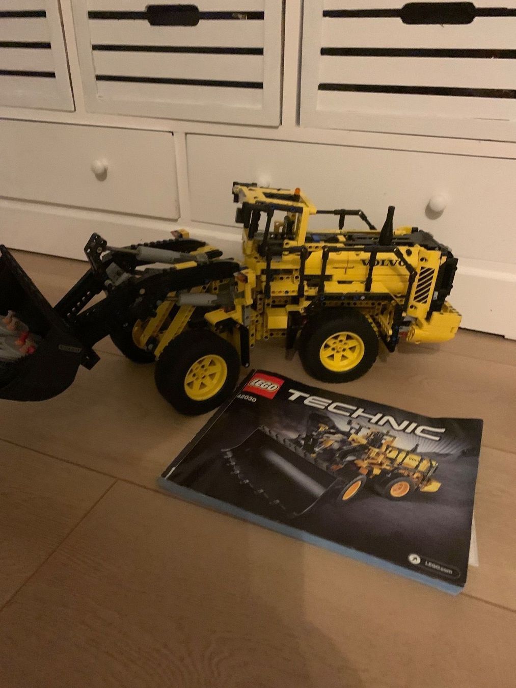 Lego Giocattoli: Lego Technic Volvo Radlader 42030 – Usato da Wegenstetten venduto da Sportcrispy 2