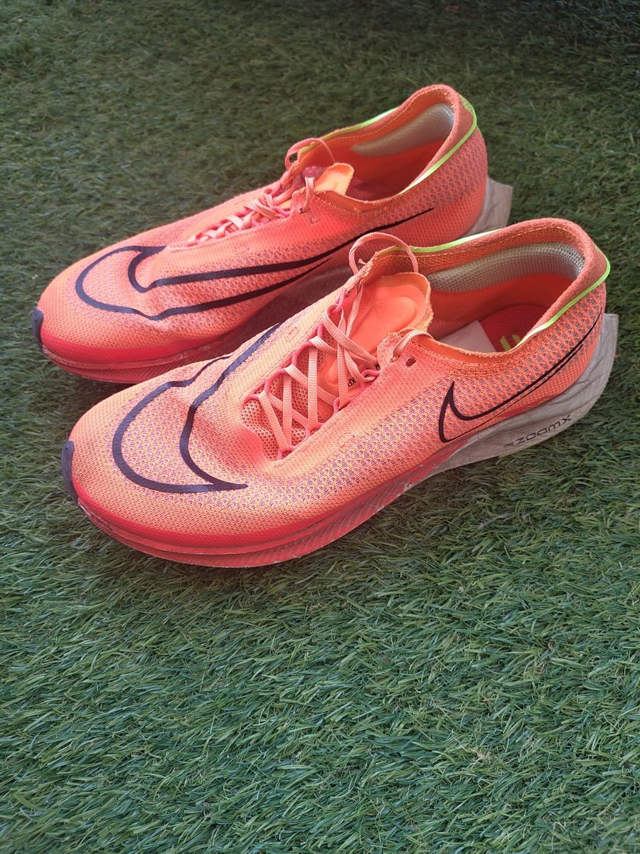 Nike Scarpe da uomo: Nike Streakfly 40.5 arancioni – Usato da Carabbia venduto da ila_2jjj