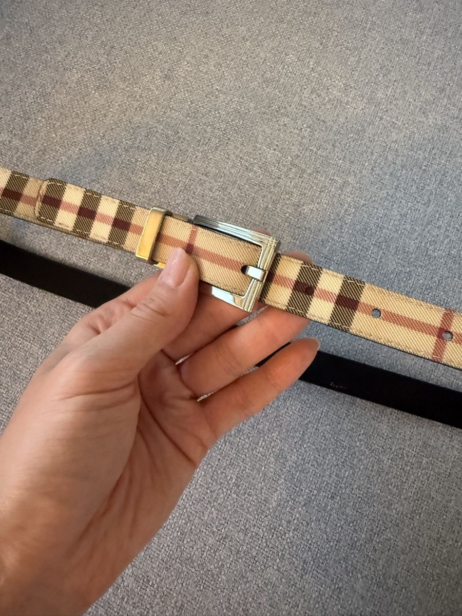 Burberry Gürtel: Vintage Burberry Print Gürtel – Gebraucht aus Bottmingen von Itsclaire