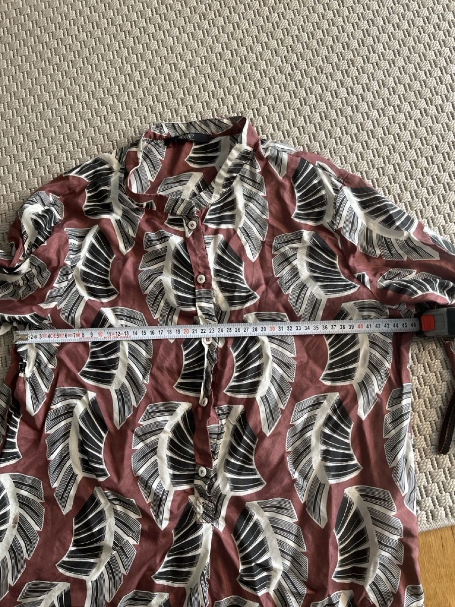 Camicette: Seidenbluse mit blattmuster, Seventy, 38/40 – Usato da Solothurn venduto da Bobesch08 5