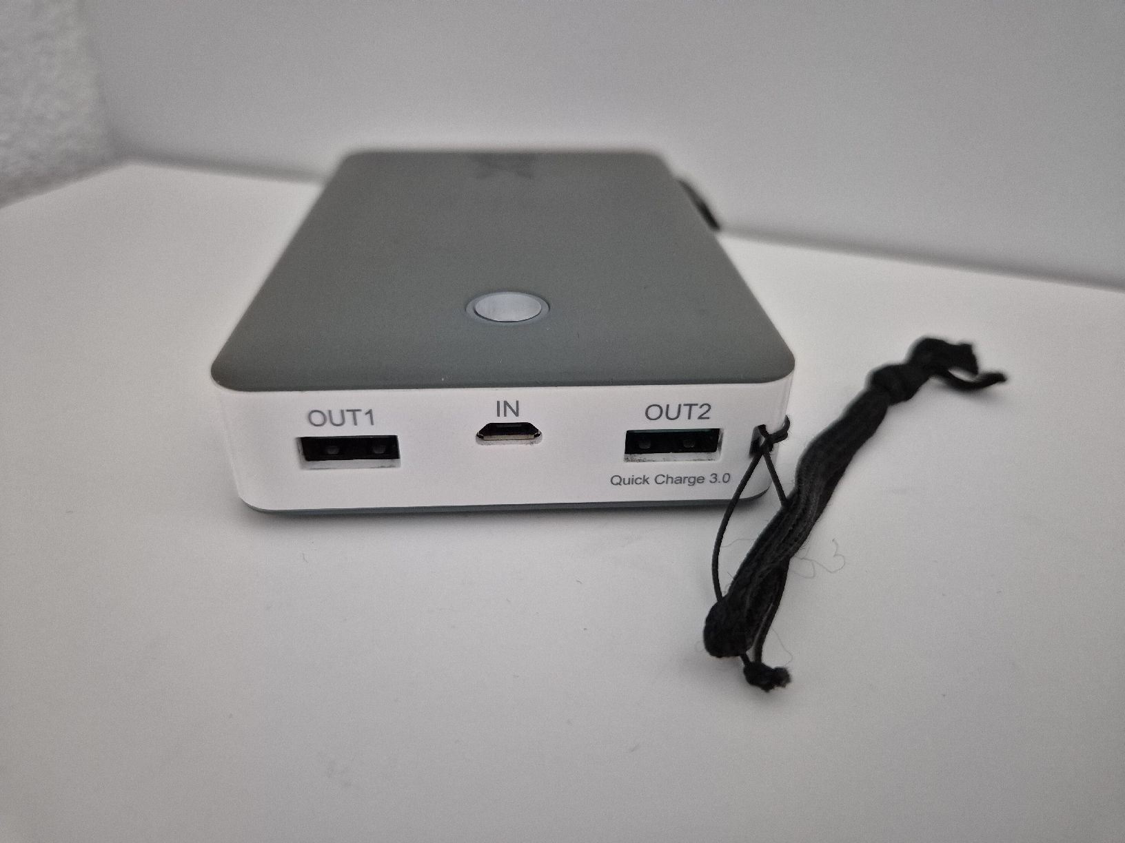 Xtorm Caricabatterie: Xtorm XB201LU Power Bank – Usato da Domat/Ems venduto da cowi 2