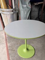Runder Beistelltisch, “Brechbühl „ Nidau, Design