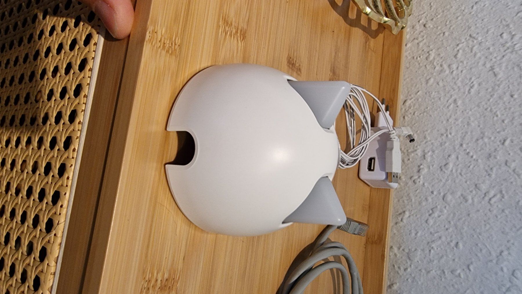 Hubs & Switches: Sure Petcare Hub (für Surefeed oder SureFlaps usw.) – Neuf (Voir description) à Zollikofen par domilogo 2