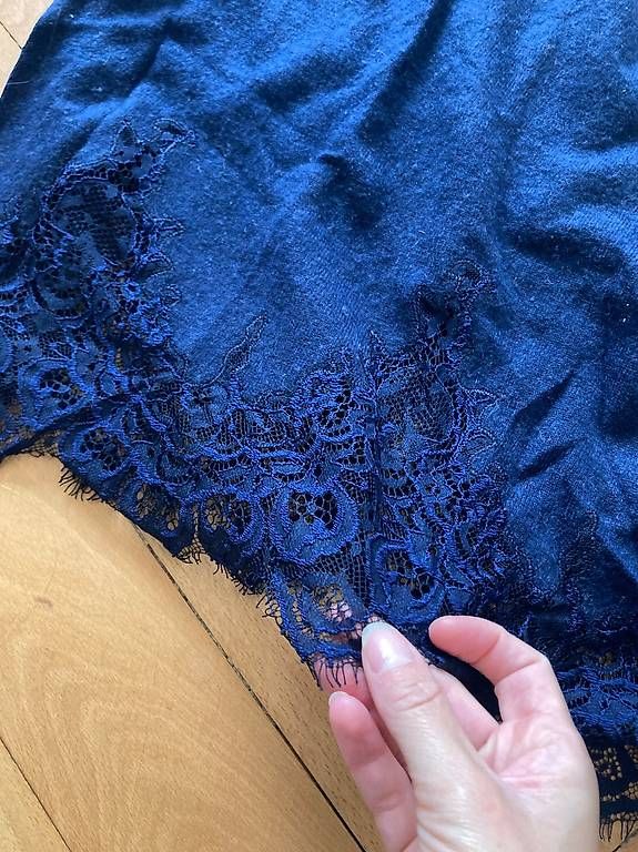 Kooples Pulls & Sweat-shirts: Blauer Pullover mit Spitze von Kooples Gr. S – Neuf (Voir description) à Bern par saeruhb 3
