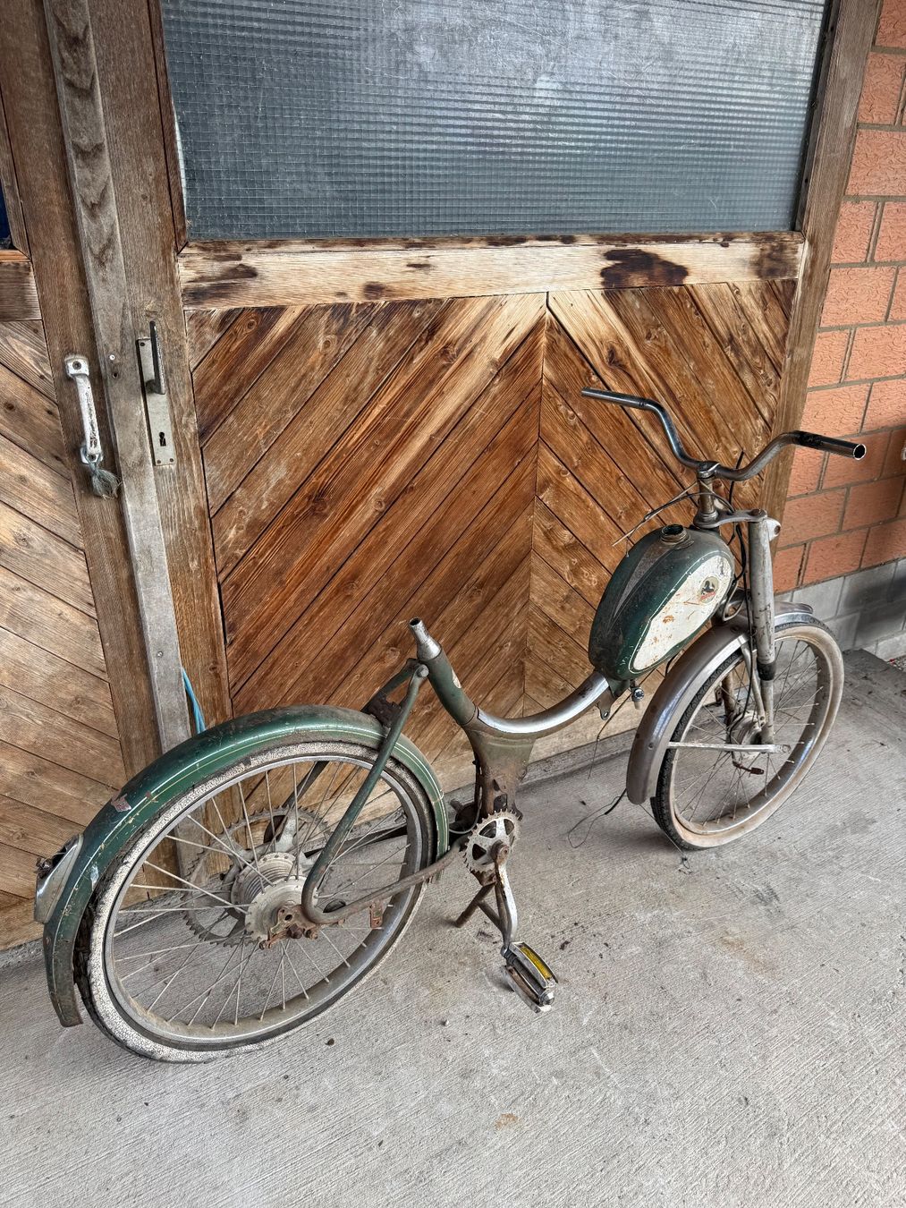 Sachs Ciclomotori: Pony Junior M TSCH 4685 Töffli – Difettoso da Fahrni b. Thun venduto da Schneiderlein55 5
