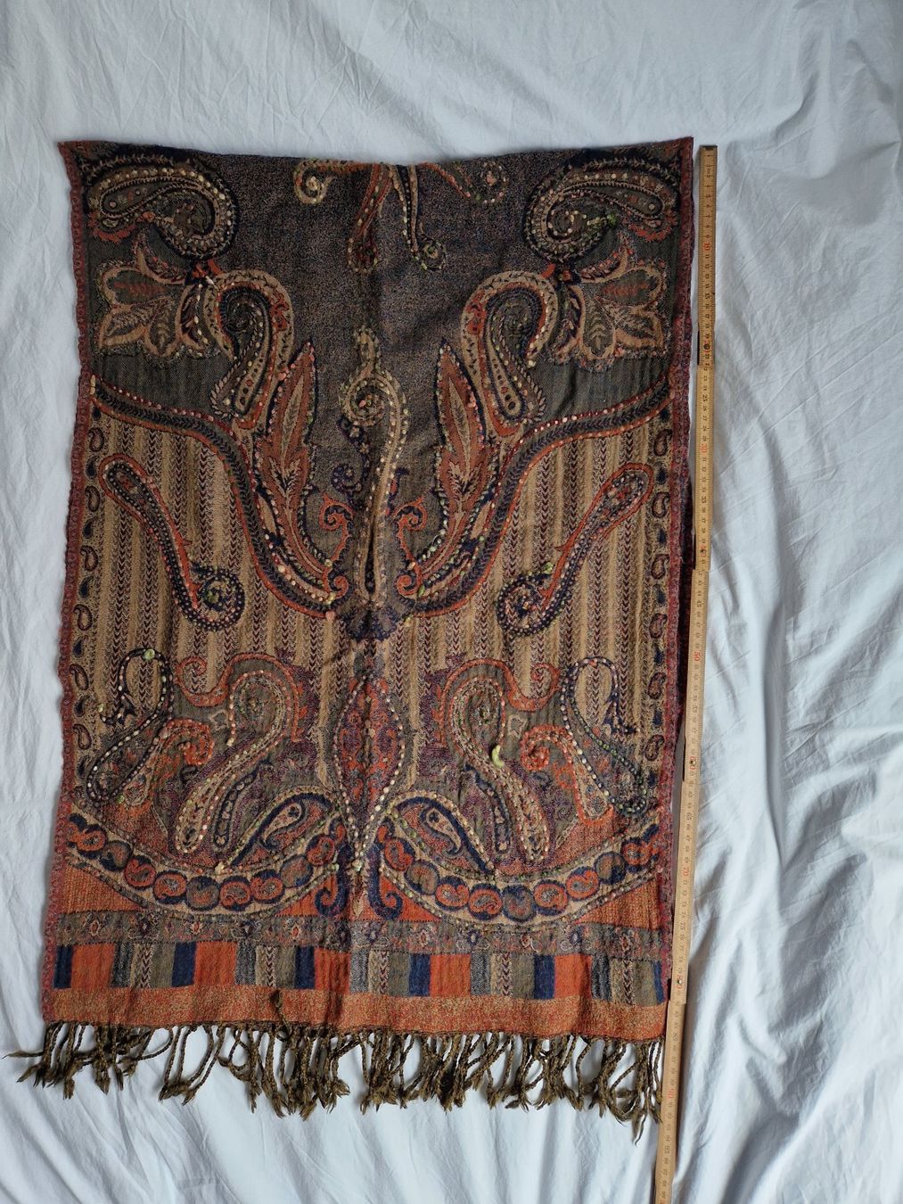 Foulards, Tücher & Schals: Gestickter Schal Wolle Indien rot orange – Gebraucht aus Zürich von kunterbunt.201 5