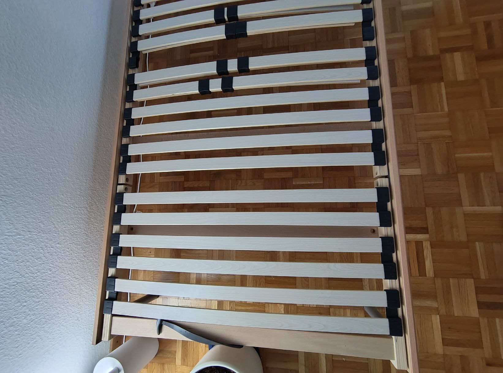 Bico Reti a doghe: Bico Lattenrost mit Füssen 90x200 – Usato da Schlieren venduto da ruc_65ly 3