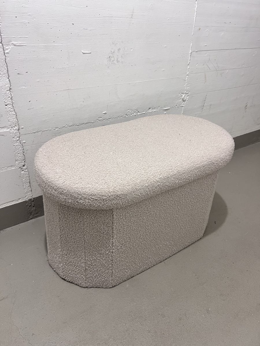 Sgabelli: Grosser Hocker mit Stauraum – Nuovo (secondo la descrizione) da Solothurn venduto da sl_27