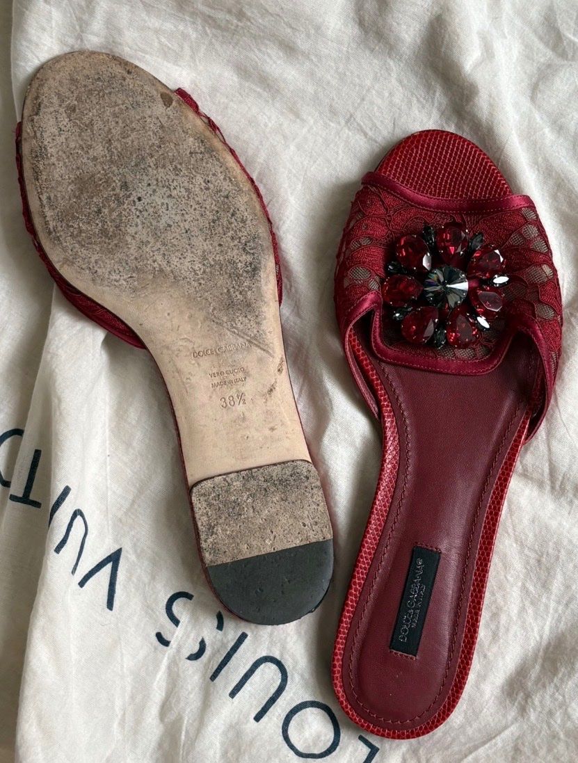 Dolce & Gabbana Scarpe da donna: D&G Sandals Red Lace Embellished Size 38.5 – Usato da Stallikon venduto da Toluu 2