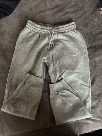 Jogging Nike gris
