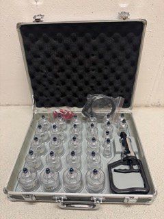 Massagegeräte: Schröpfglas Set Nine Needles - 26teilig – Gebraucht aus Horgen von florian.wiso