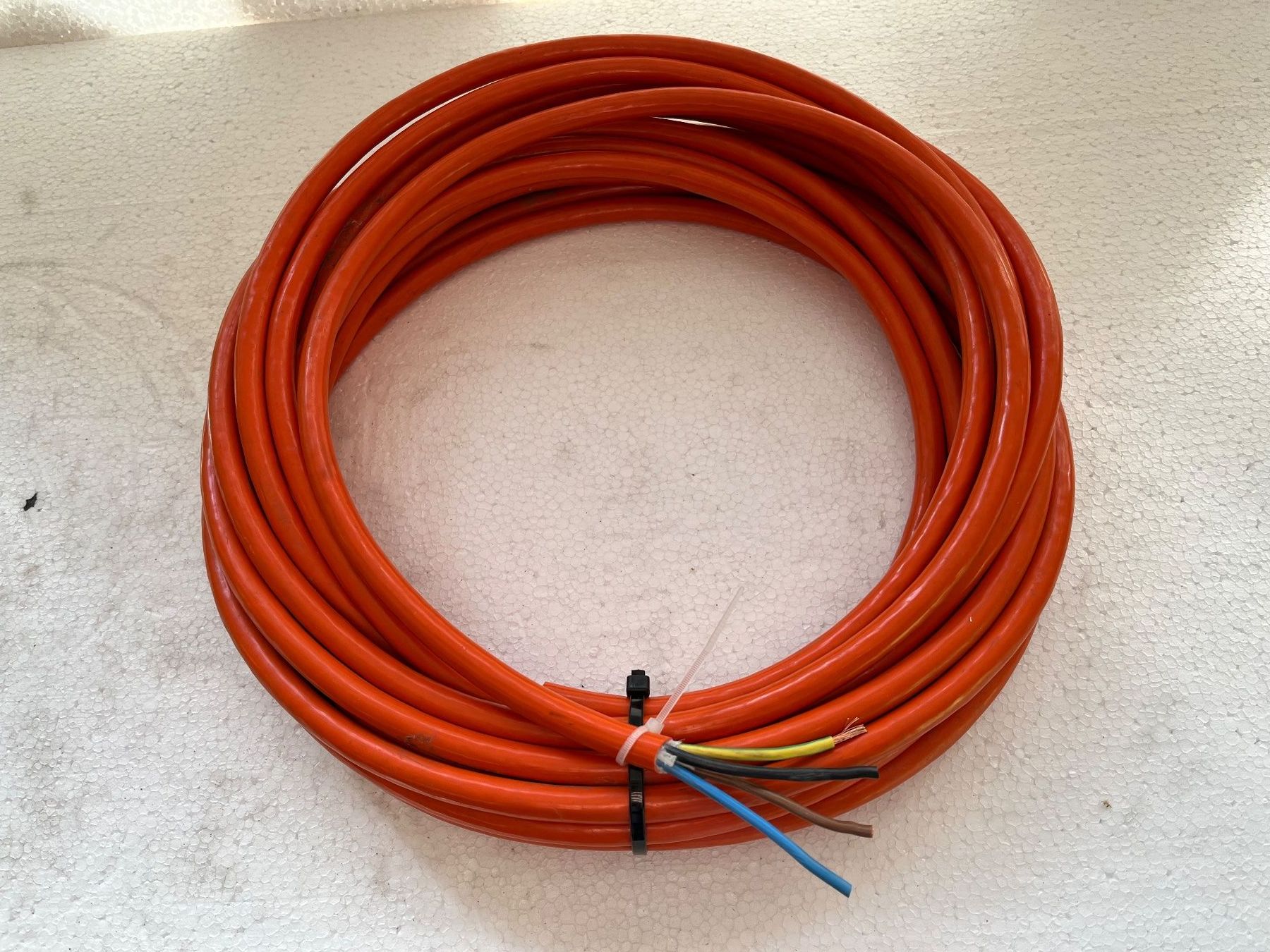 Kabel: G-Pur Kabel 4x2.5mm/2 – Gebraucht aus Küblis von hypofacto 2