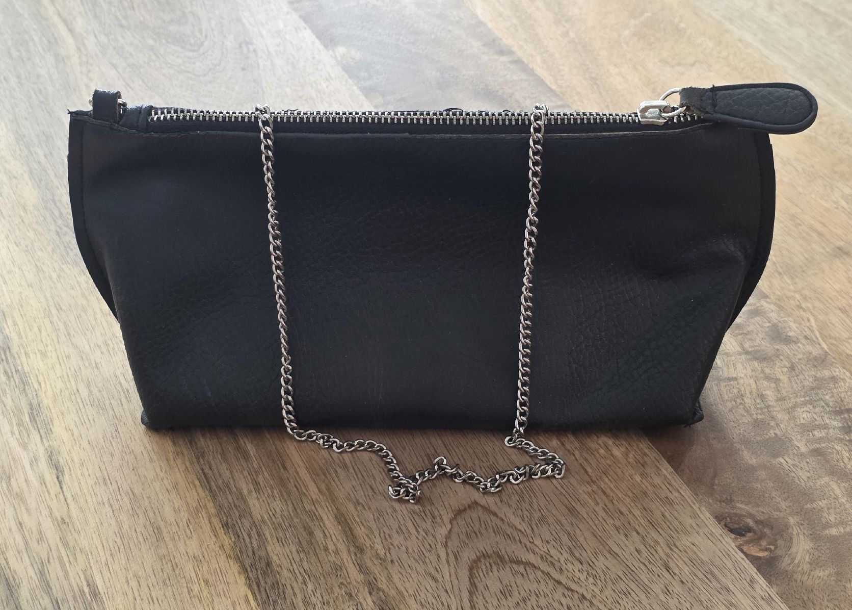 Borse da donna: Tasche schwarz Kunstleder Kette OVS. – Usato da Rheinsulz venduto da Gilea 1