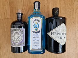 3 Gin Flaschen: Bombay, Monkey 47, Hendrick's, ungeöffnet!