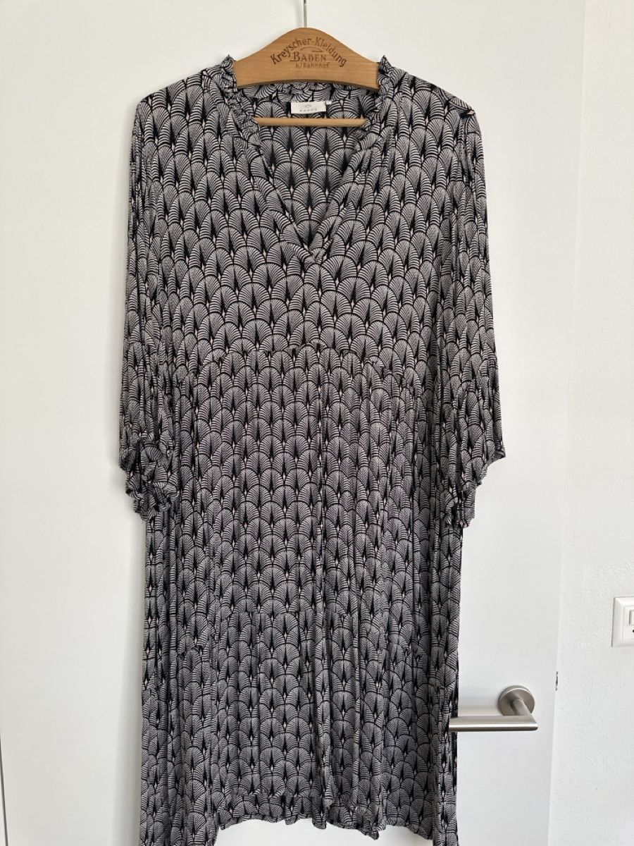 Vestiti: Kaffe Kleid, Grösse 44, V-Ausschnitt – Nuovo (secondo la descrizione) da Emmen venduto da moodle13