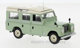 Land Rover 109 Series IIA 1969-1971 hellgrün / creme    1:43