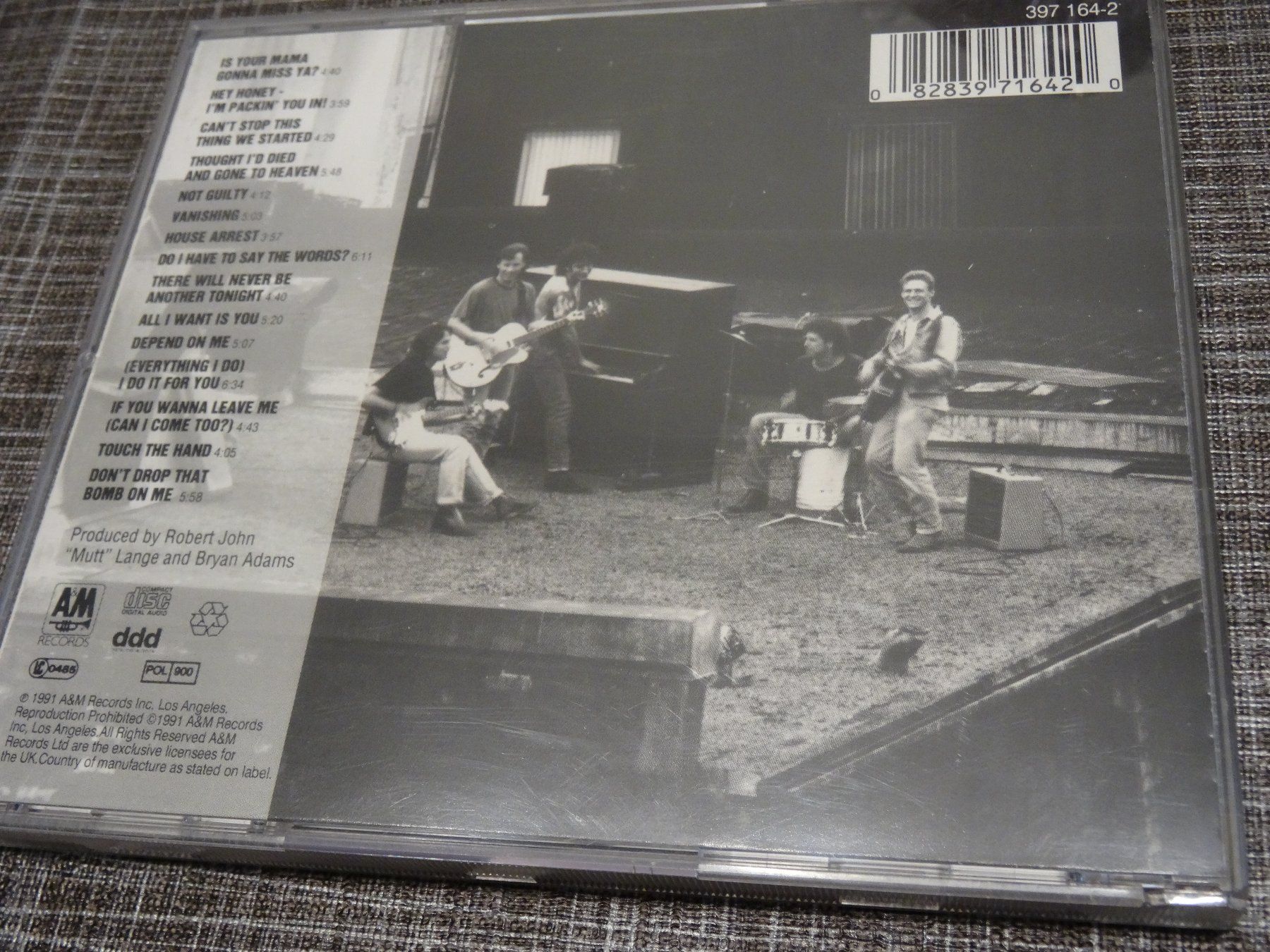 CDs: Bryan Adams - Waking Up the Neighbours CD – Gebraucht aus Olten von Disc-Ausverkauf 1