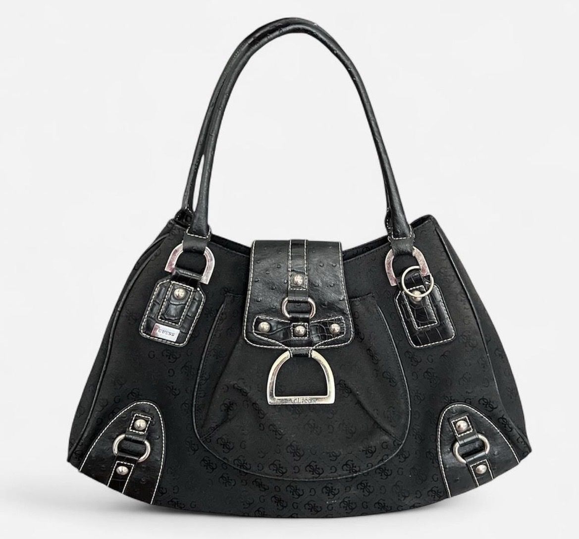 Guess Borse da donna: GUESS Tasche – Usato da Ostermundigen venduto da jae_pz82 1
