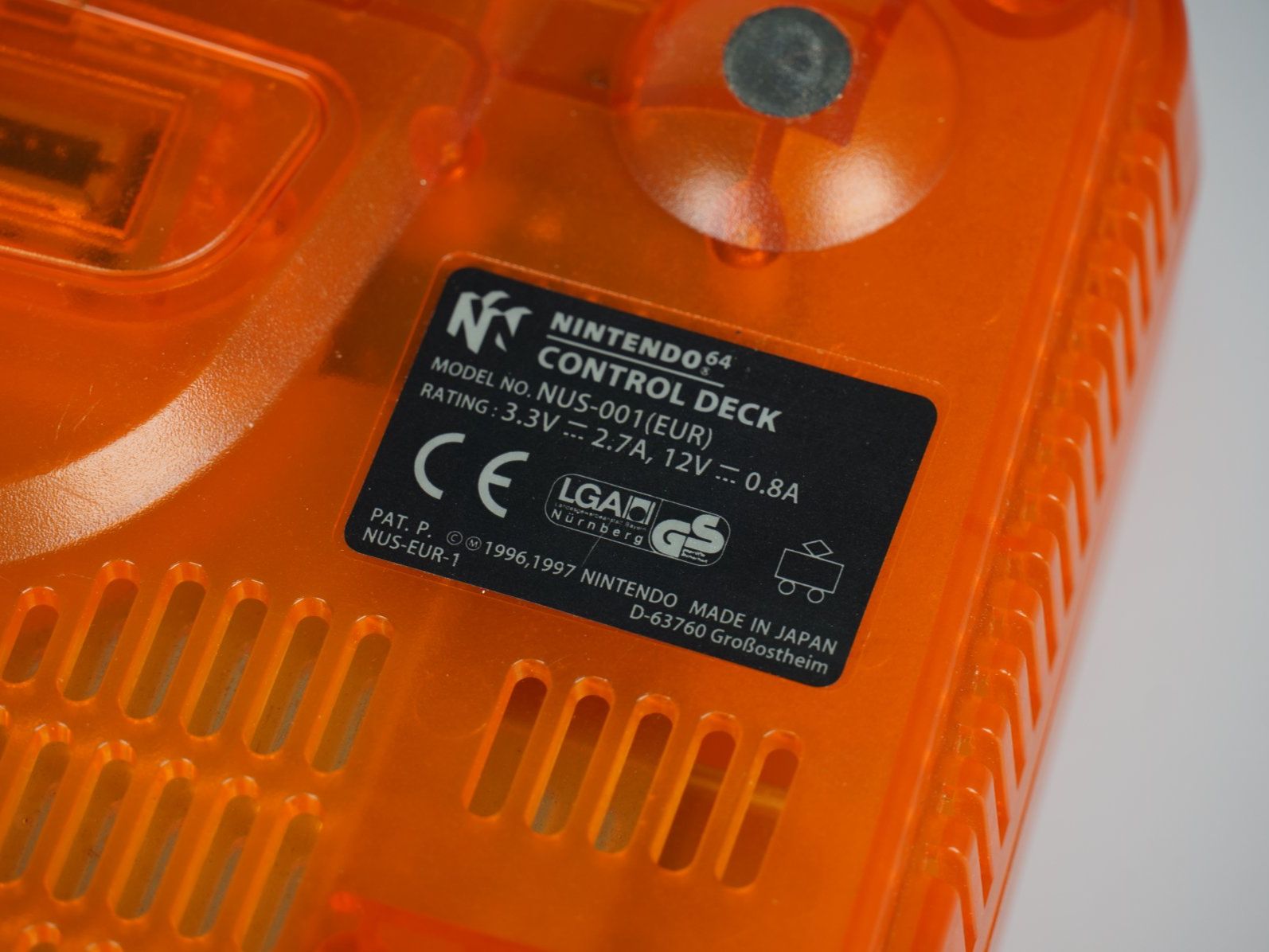 Nintendo Console: Nintendo 64 Konsole mit Controller (Clear Orange) – Usato da Rüti ZH venduto da Restwert_Rueti_ZH 3