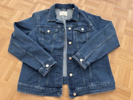 Coole Jeansjacke von Tchibo, Grösse 44, neuwertig!