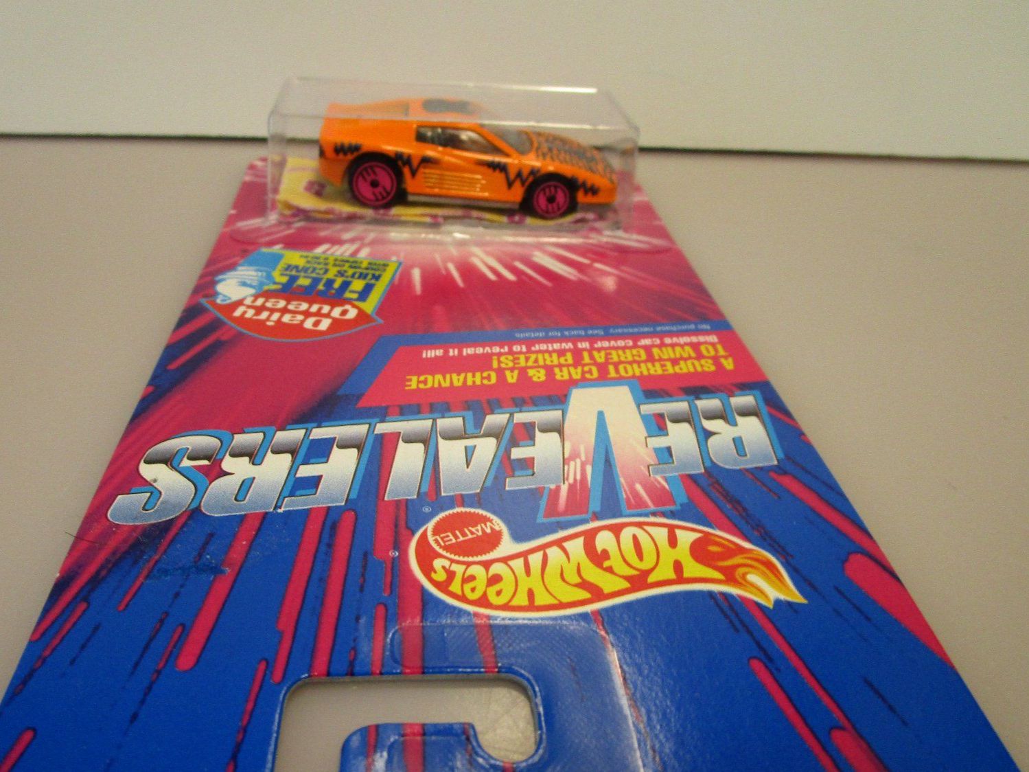 Ferrari Modellini d'auto: HOT WHEELS REVEALERS FERRARI TESTAROSSA  # 8 – Nuovo e nell'imballaggio originale da Chêne-Bourg venduto da breno56 4