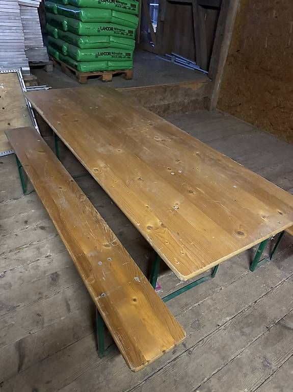 Set di tavolo e panche: Festbank – Usato da Pfyn venduto da loni69 1