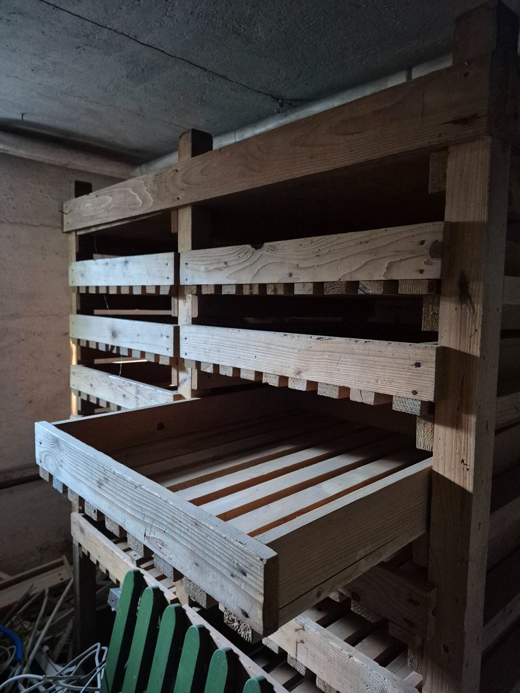 Scaffali: Schöne alte Hurde, Holzregal – Usato da Baar venduto da speedy258