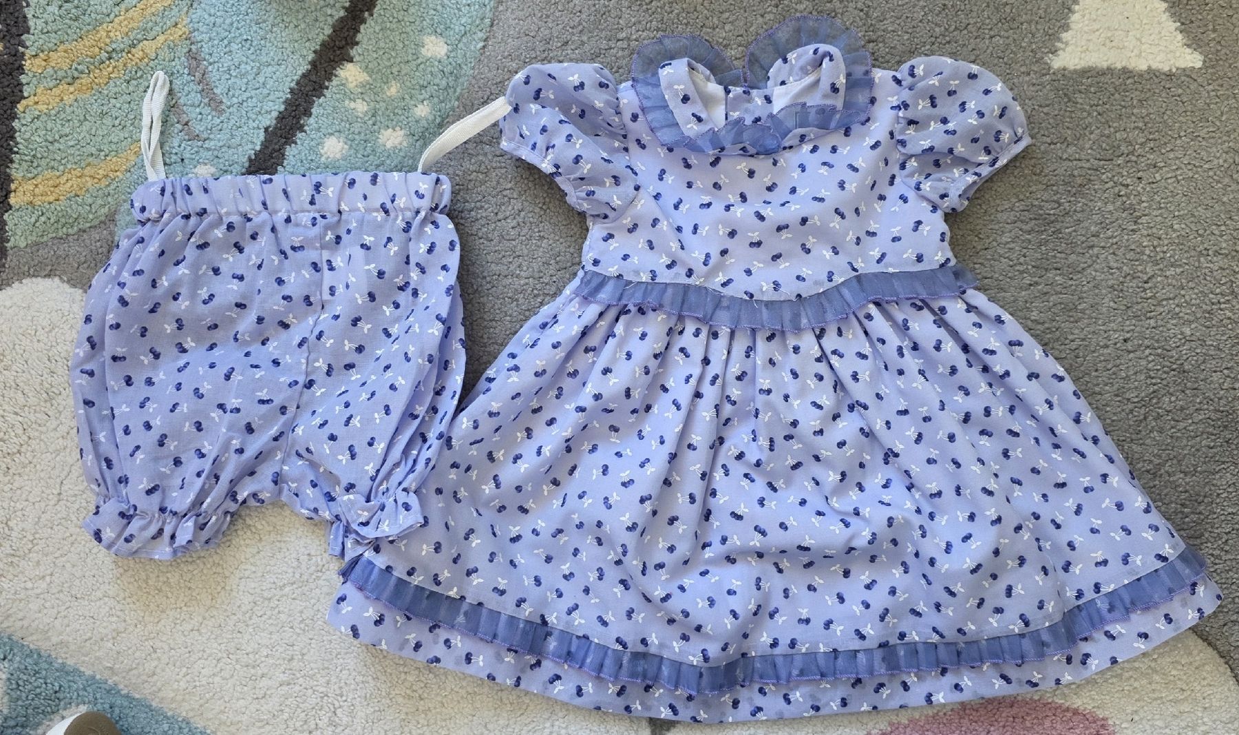 Robes et jupes: Wunderschönes Kleid – D'occasion à Suhr par Design_by_Debi