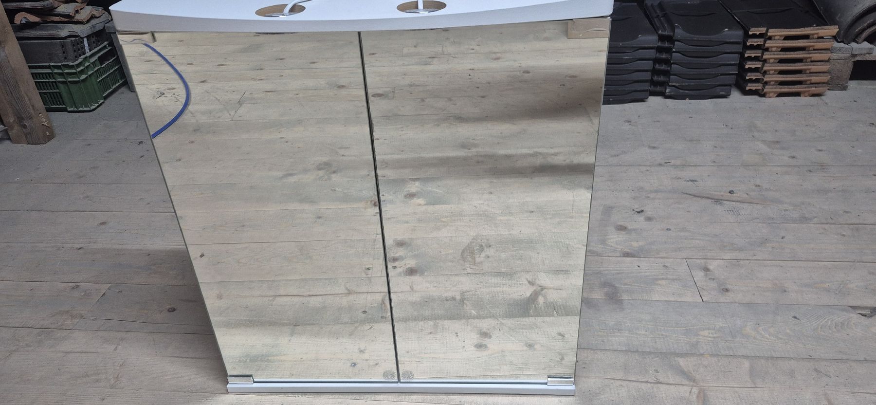 Spiegelschränke: Spiegelschrank mit Beleuchtung – Neu (gemäss Beschreibung) aus Mosnang von Swiss19969 1