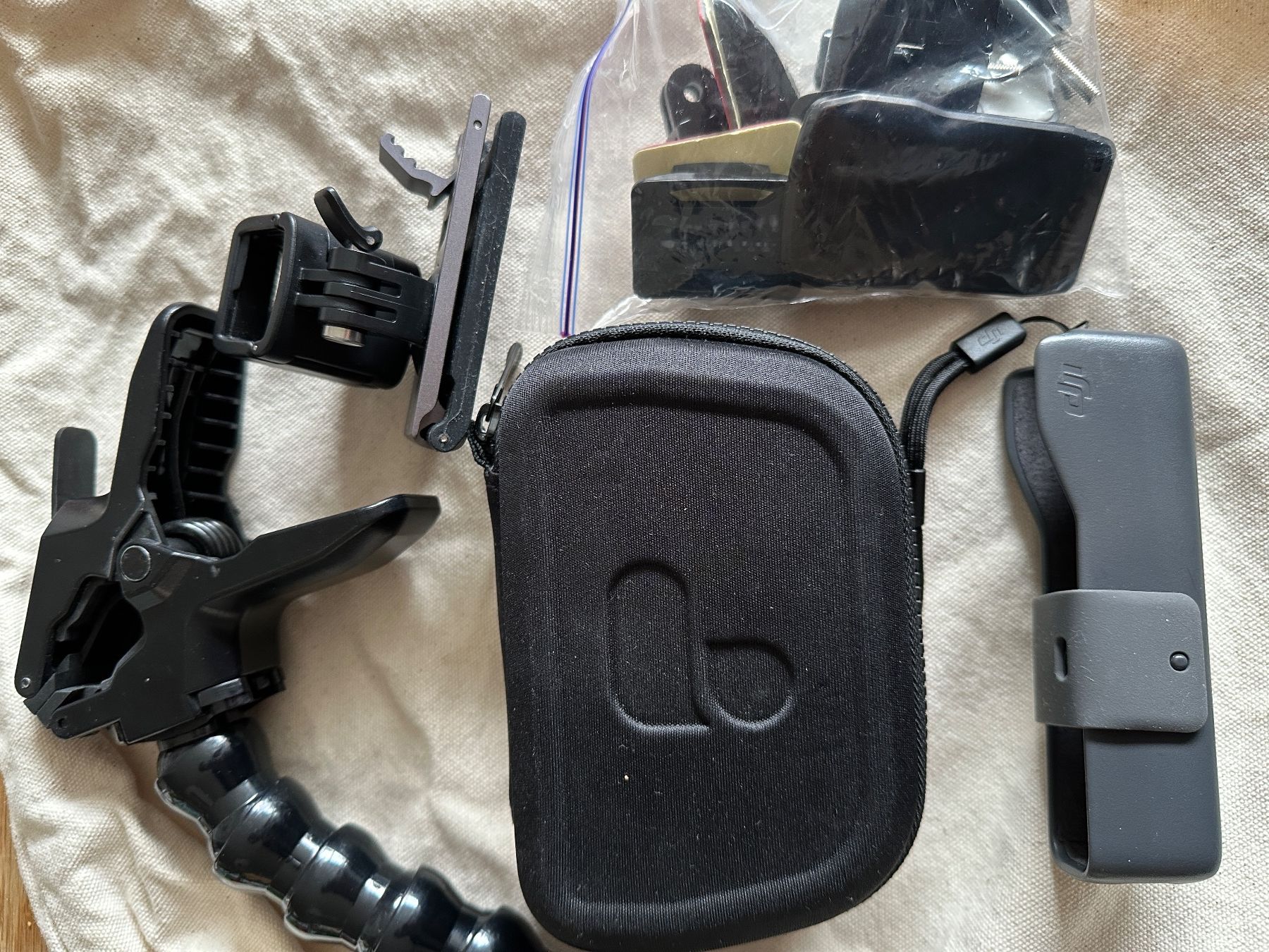 DJI Action Cam: Dji Osmo Pocket mit viel Equipment – Usato da Dotzigen venduto da YGMT 4