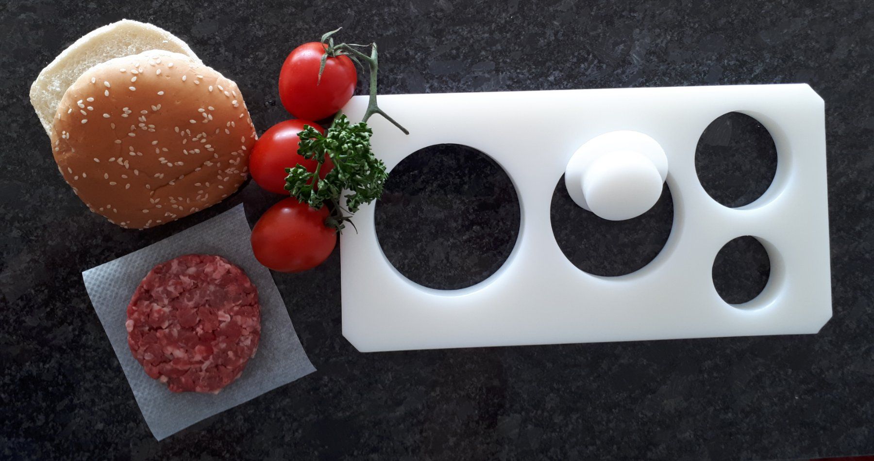 Küchengeräte: Hamburgerpresse GW – Neu und originalverpackt aus Meilen von gwunderfitzig