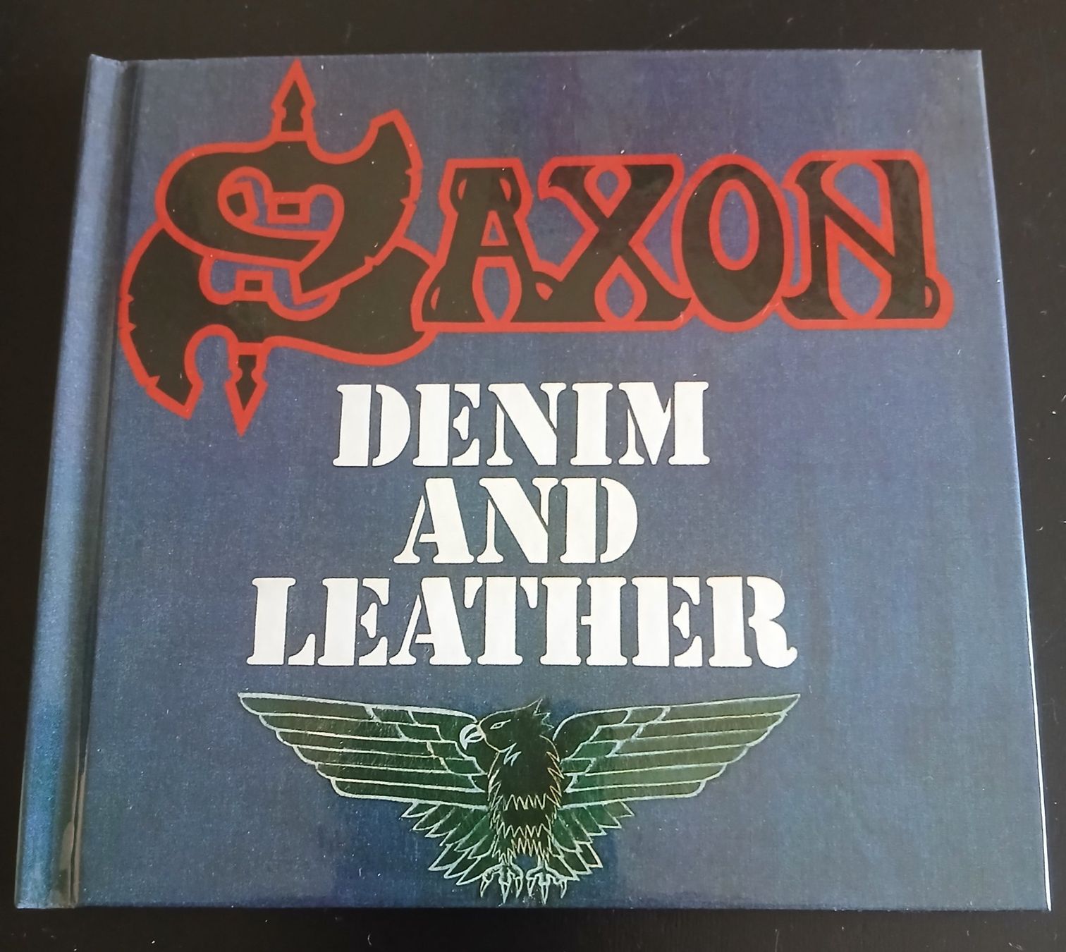 CD: Saxon - Denim and Leather (Digipack) – Usato da Bottens venduto da Davvil