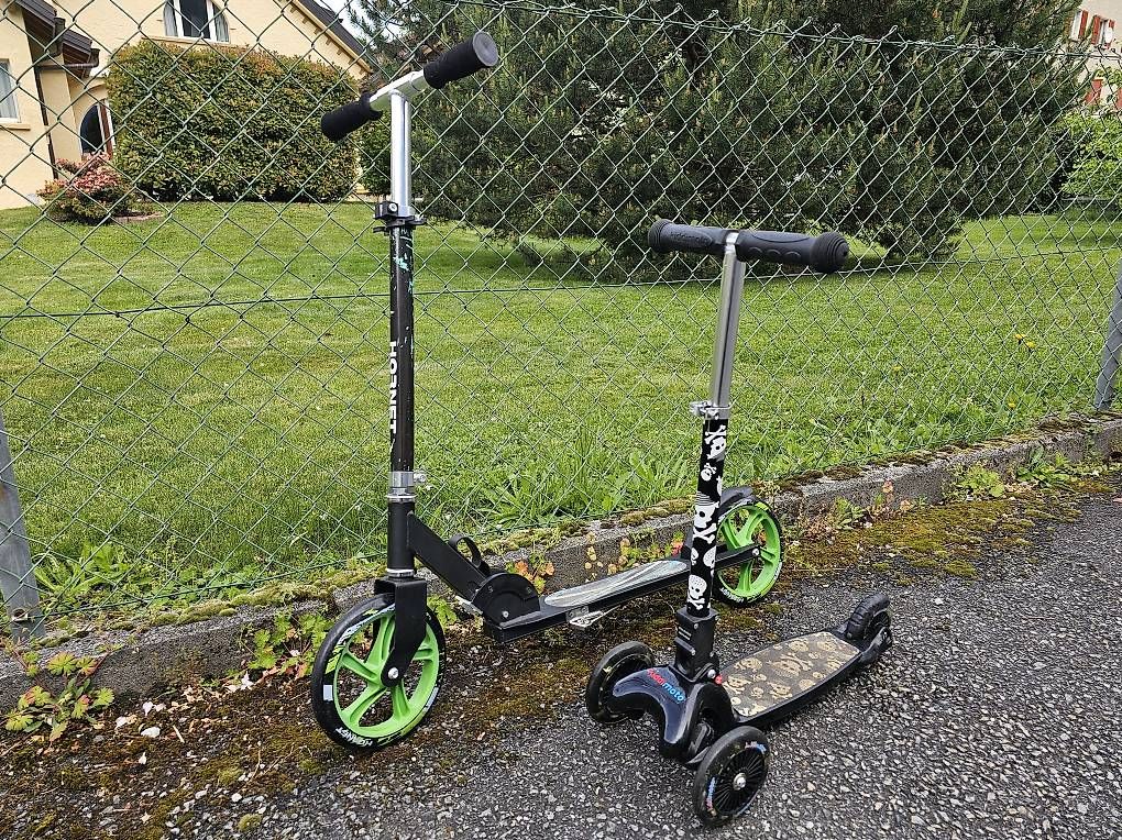 Kickboard: 2 trotinettes enfant à donner – Usato da Martigny venduto da psy007