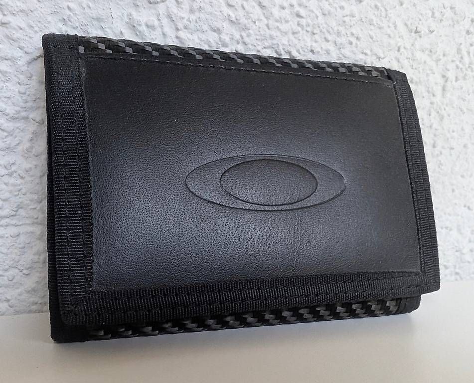 Portafogli: Oakley Carbon Fiber Wallet – Usato da Ueberstorf venduto da Grosscom 1