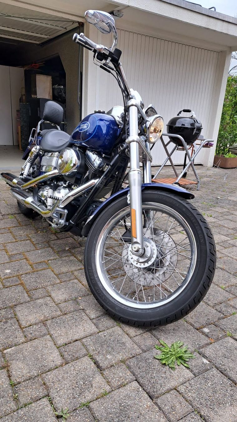 Harley-Davidson Chopper: HARLEY-DAVIDSON  FXDLI – Usato da Gossau SG venduto da Kalaluma 1