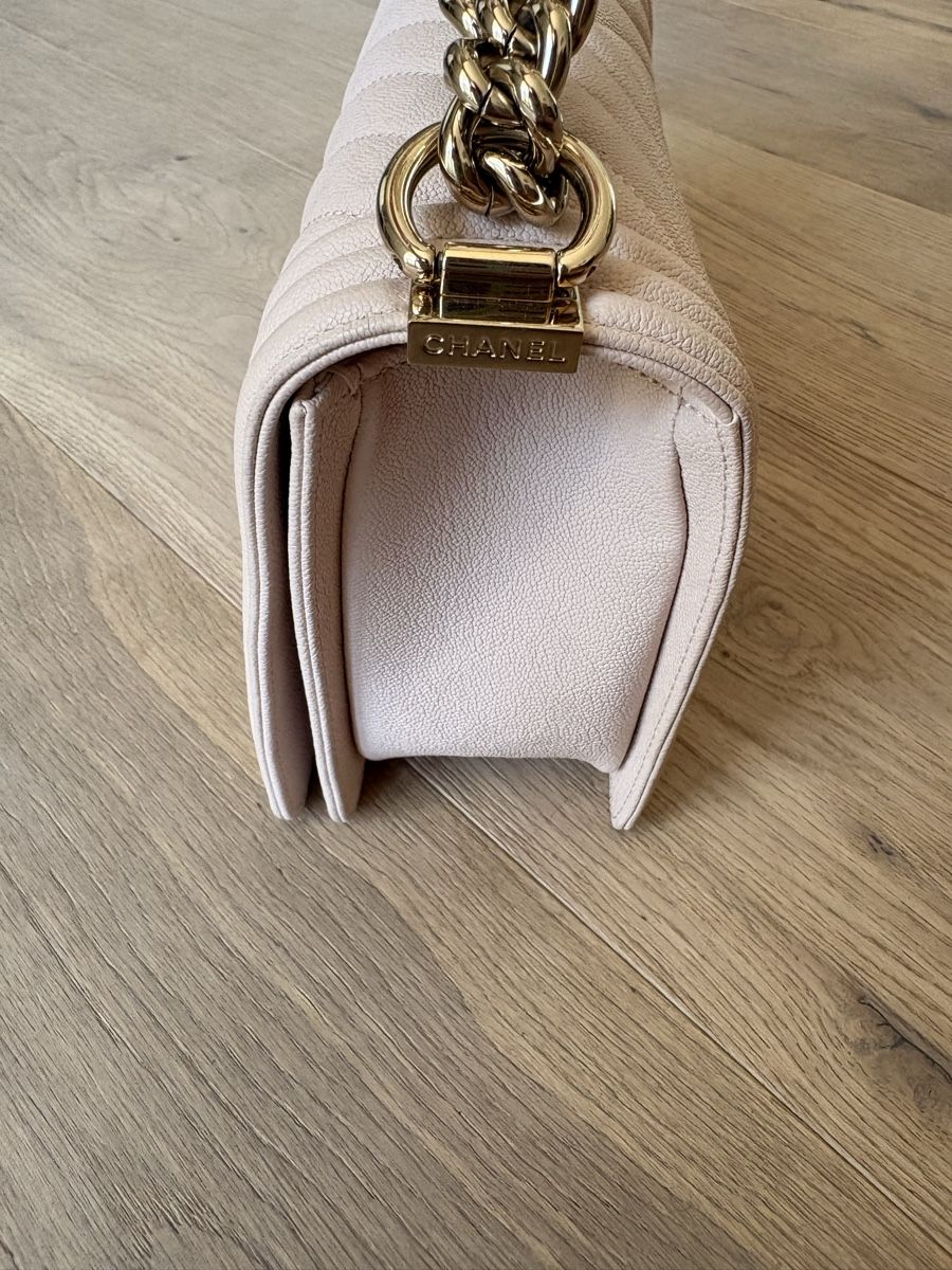 Chanel Borse: Chanel Boy Bag hellrosa Tasche mit Box und Staubbeutel – Usato da Sarmenstorf venduto da Bubelis 9