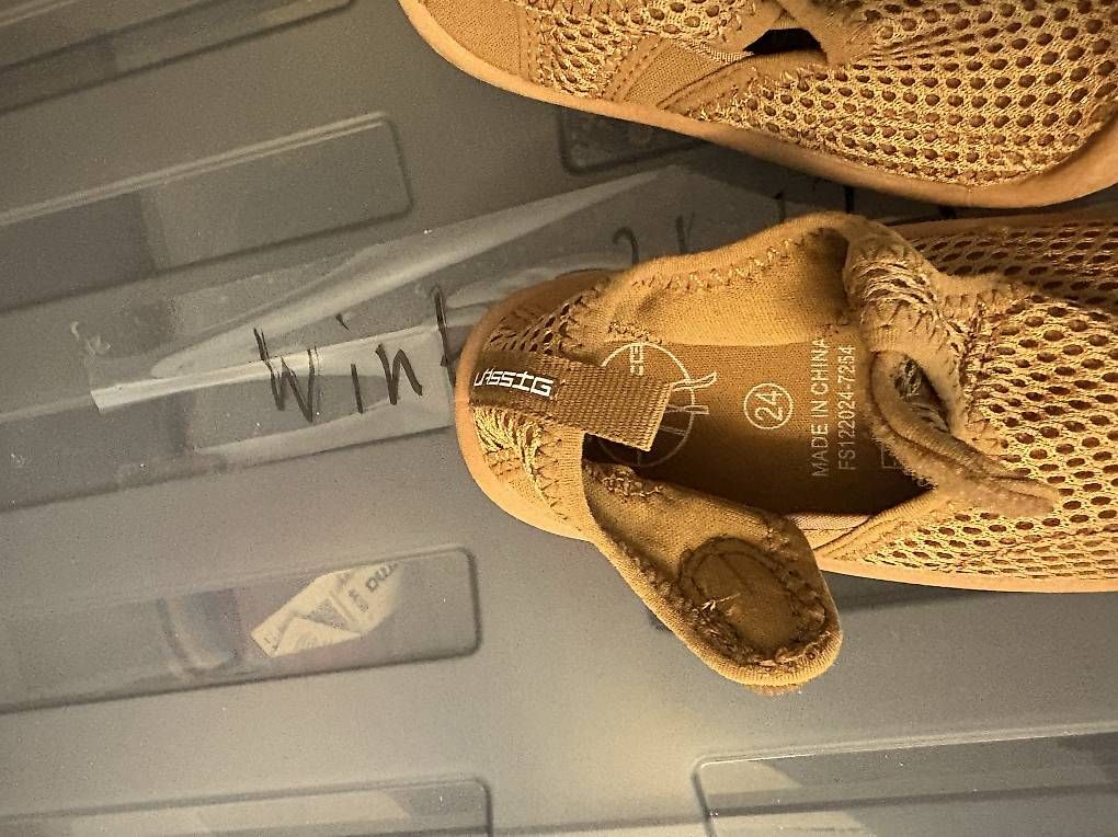 Schuhe für Jungen: Badeschuhe lässig – Neu und originalverpackt aus Küsnacht ZH von JJ009 1