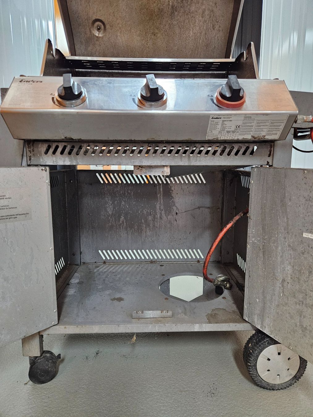 Griglie: Grill à gaz avec accessoires – Usato da Sion venduto da isa_line02 1