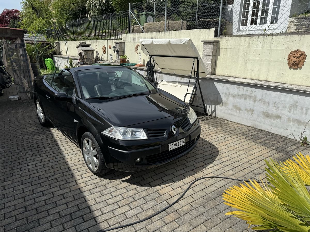 Renault Automobili: Renault Megane Cabrio Frisch MFK – Usato da Biel/ Bienne venduto da red_7fvf 4