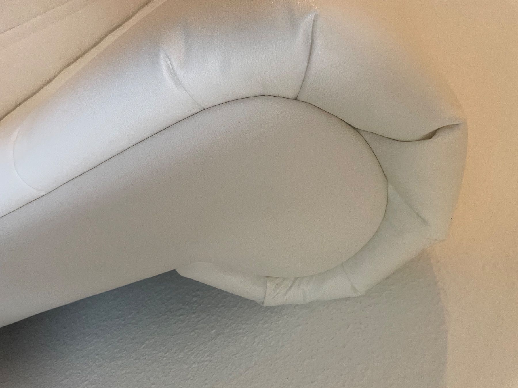 Letti: Bett 160x200 – Usato da Zürich venduto da Ivona3 3
