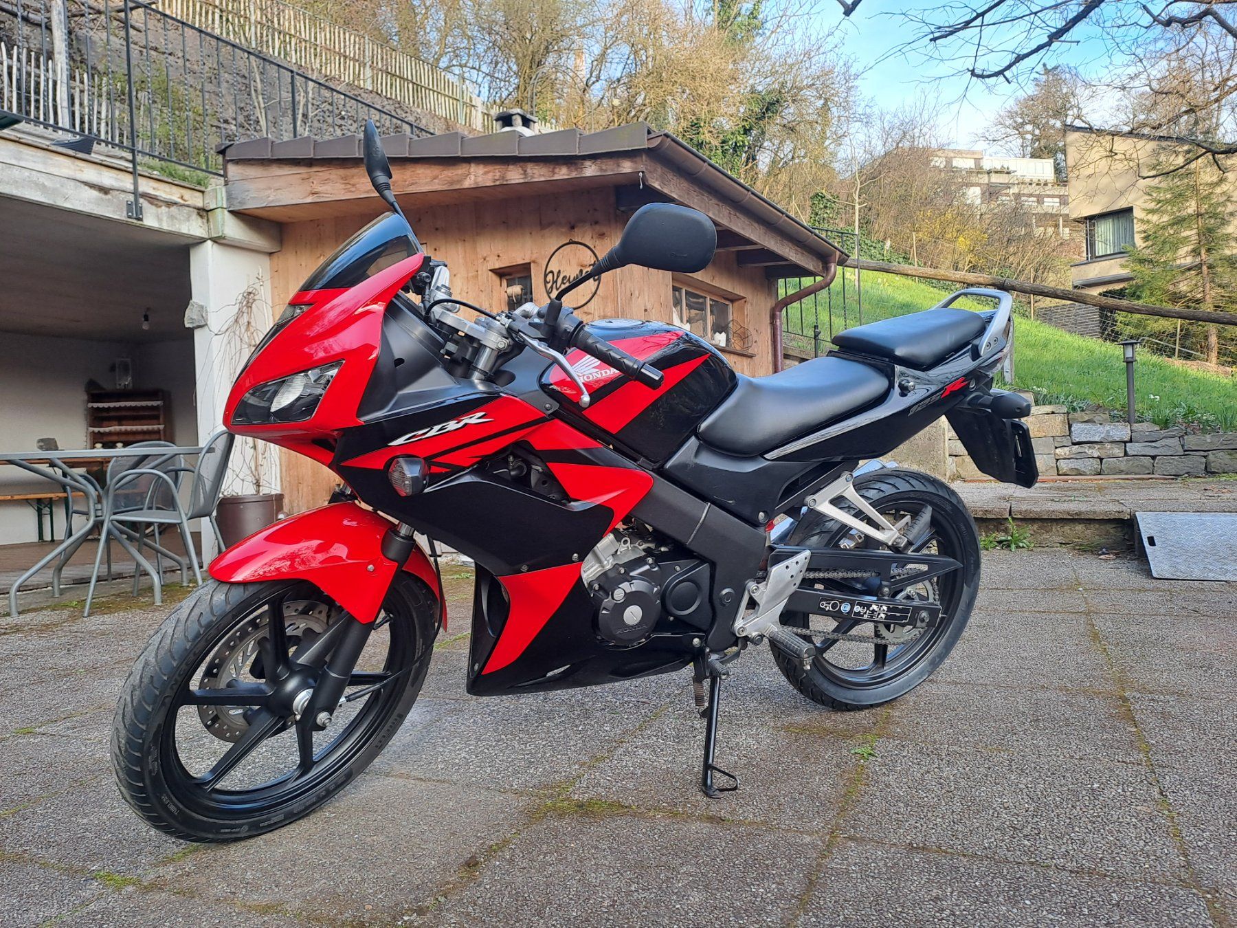Honda Strasse: Honda cbr 125R – Gebraucht aus Zollikofen von wan_9jqj