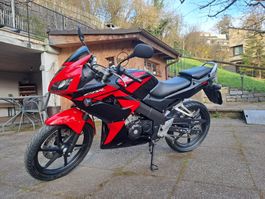 Honda cbr 125R