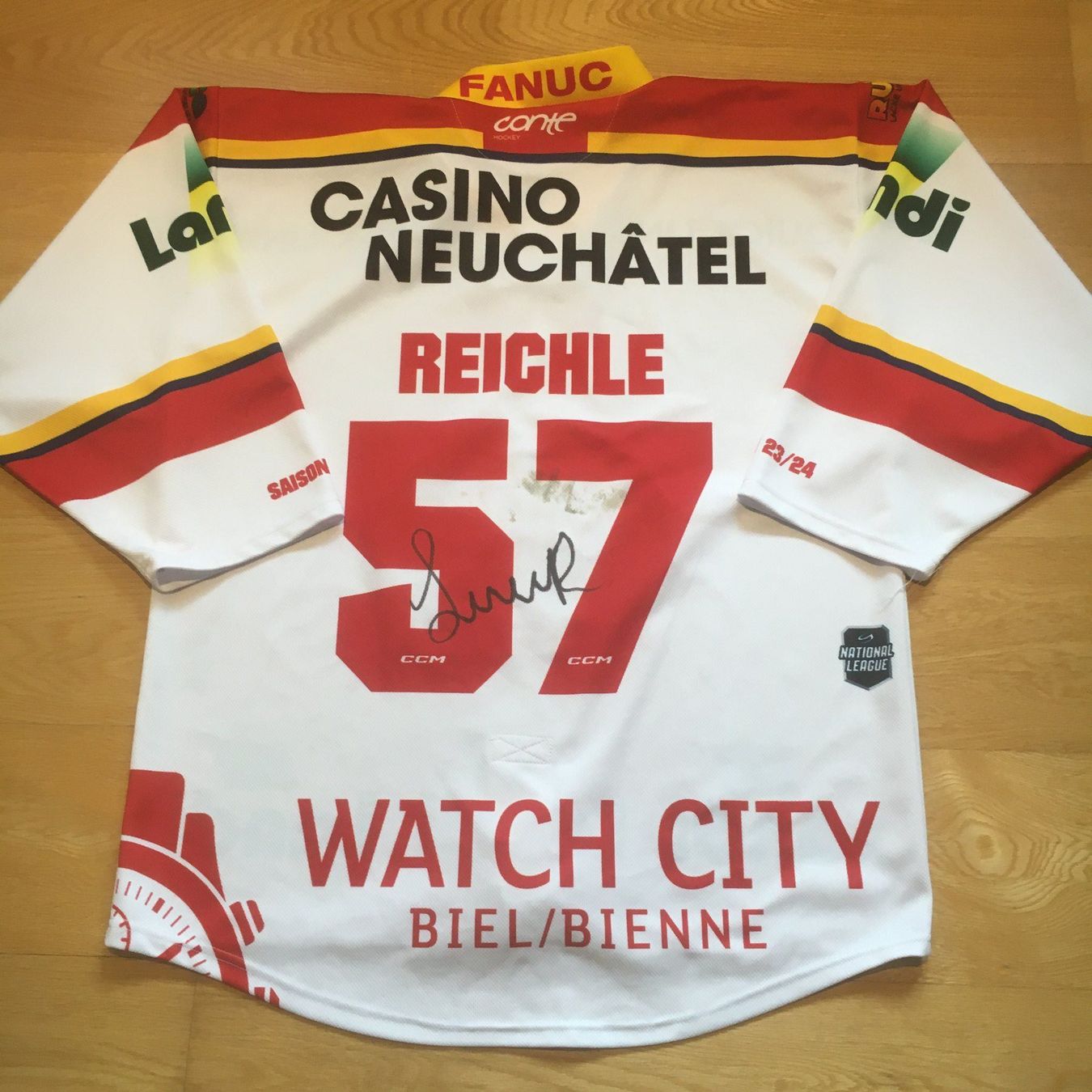 Gameworn Canottiere & Pantaloni: Bienne 2023-24 Liekit Reichle game worn – Usato da Bern venduto da Myloulou 1