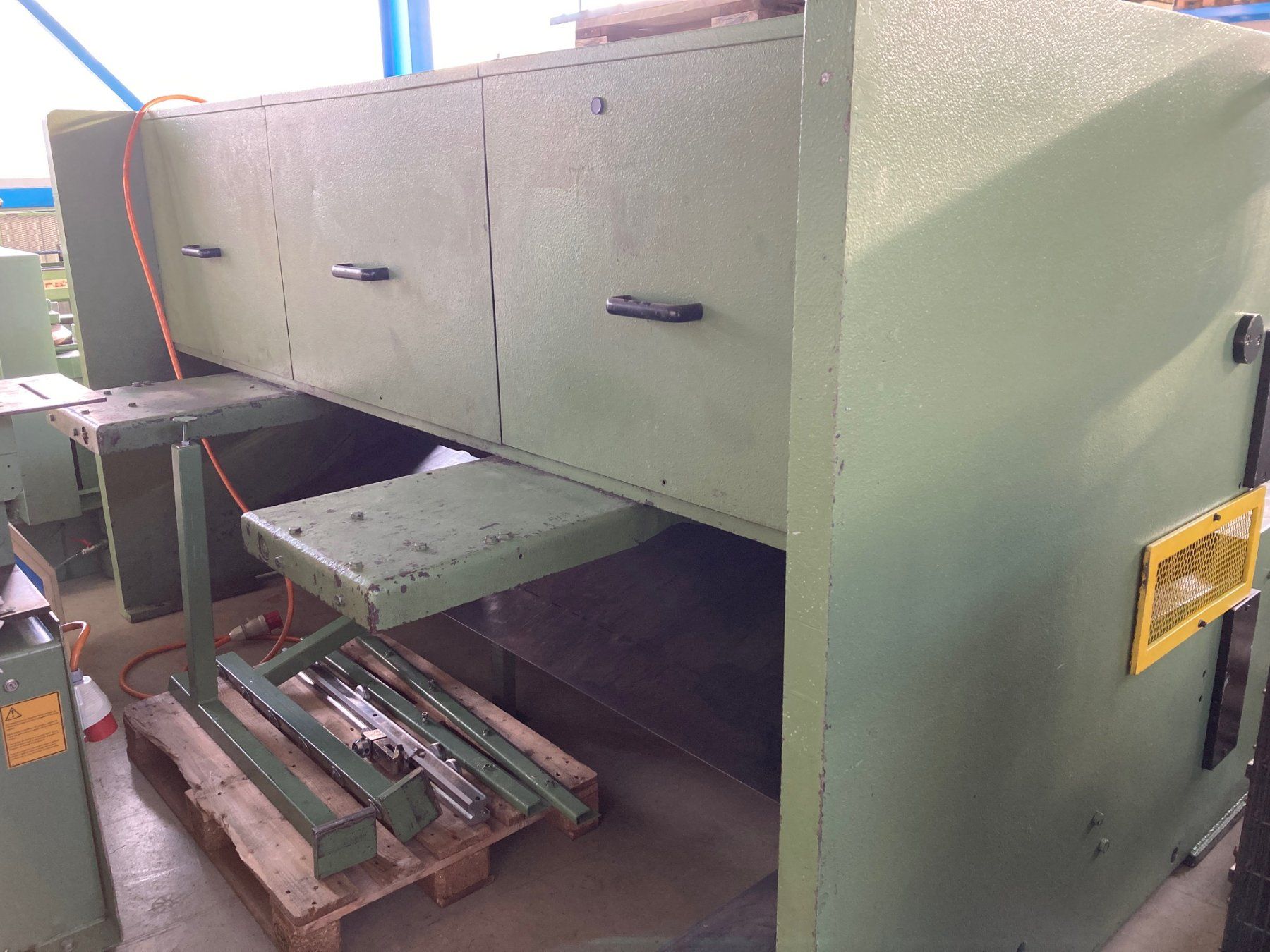 Tutte le macchine: Blechschere Schiavi(Amada) GH 1030 A – Usato da Lengnau AG venduto da khuberag 3