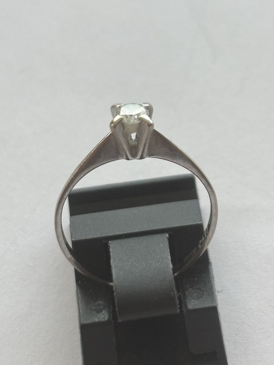 Anelli: Weissgold Ring / Diamant 18Karat – Usato da Langnau am Albis venduto da flusspflege